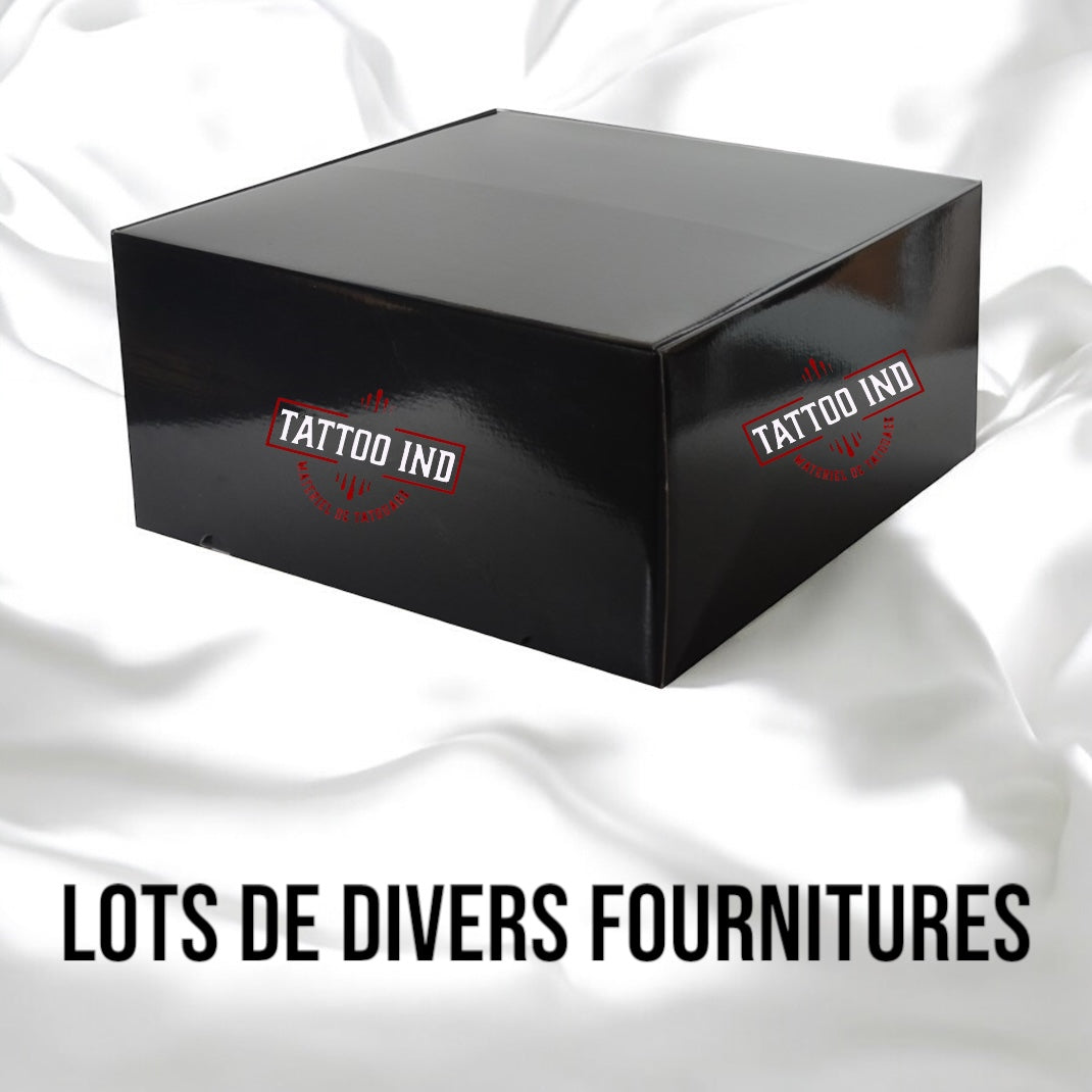 Lot de divers fournitures